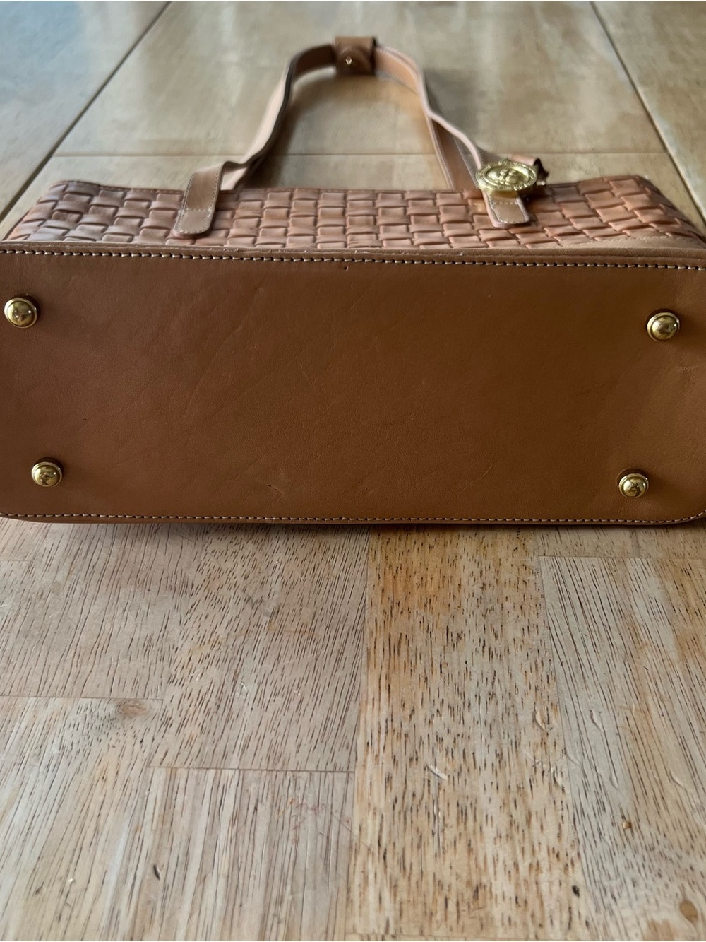 Vintage Brahmin Libby Bag – Camel Basketweave Collection – Style #37867CA - Picture 6 of 14
